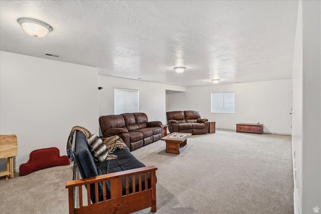 1229 N 2025 W, Layton, UT 84041