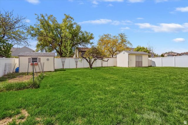 1229 N 2025 W, Layton, UT 84041