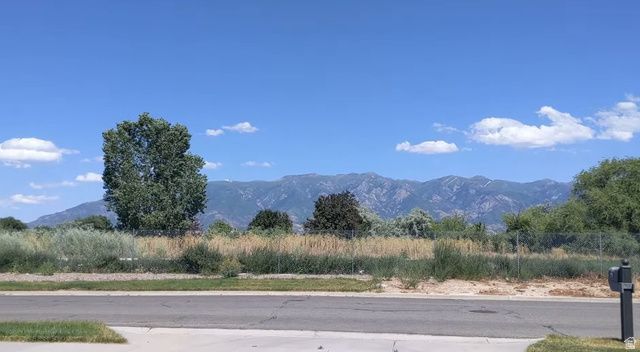 1229 N 2025 W, Layton, UT 84041