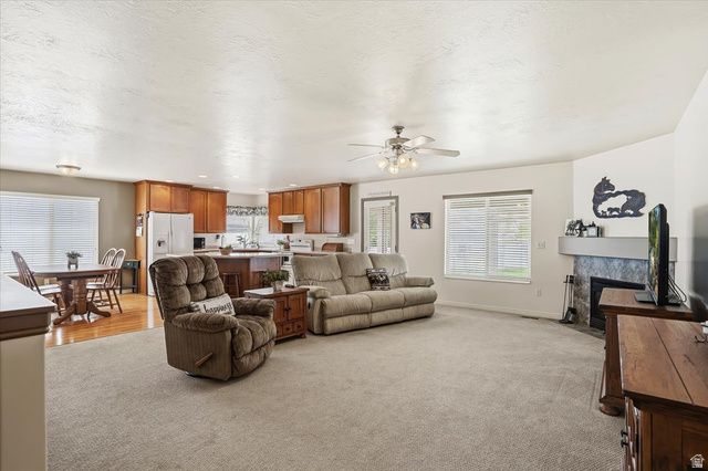 1229 N 2025 W, Layton, UT 84041