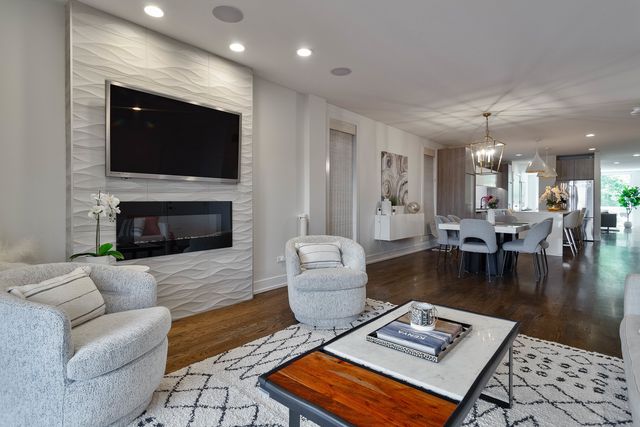 1639 N Artesian Avenue 1S, Chicago, IL 60647