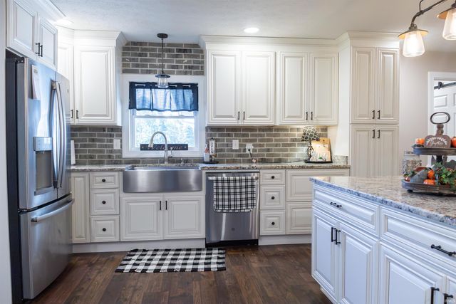 513 Forest View Drive, Bedford, IN 47421
