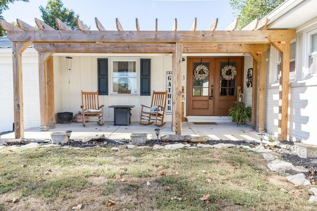 513 Forest View Drive, Bedford, IN 47421