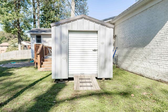 513 Forest View Drive, Bedford, IN 47421