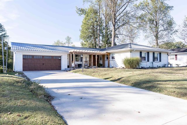 513 Forest View Drive, Bedford, IN 47421