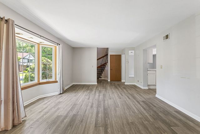 11716 S Black Forest Lane, Palos Park, IL 60464