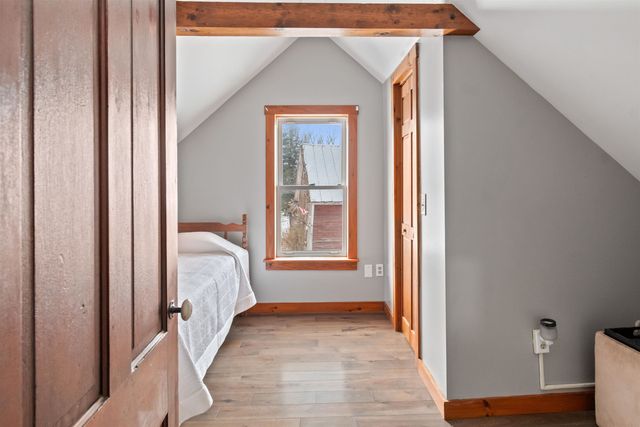 184 Danyow Road, Sheldon, VT 05450