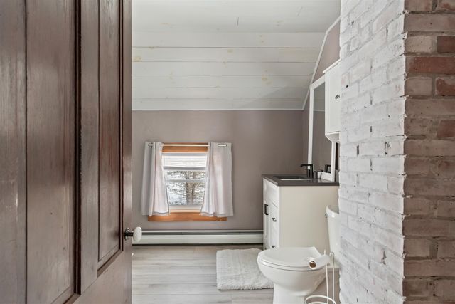 184 Danyow Road, Sheldon, VT 05450