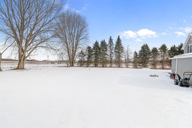 184 Danyow Road, Sheldon, VT 05450