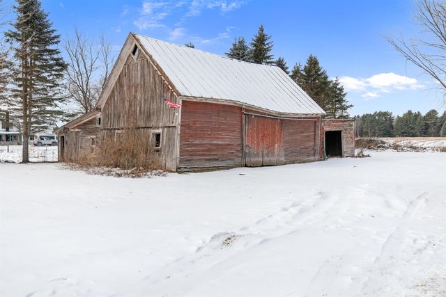 184 Danyow Road, Sheldon, VT 05450