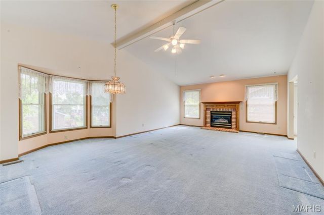 2942 Sylvan Lane, St Charles, MO 63301