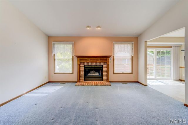 2942 Sylvan Lane, St Charles, MO 63301
