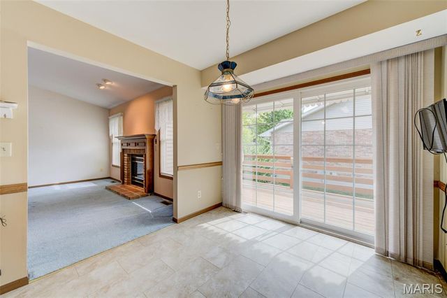 2942 Sylvan Lane, St Charles, MO 63301