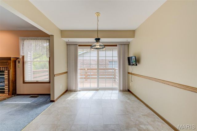 2942 Sylvan Lane, St Charles, MO 63301