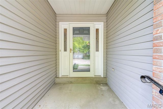 2942 Sylvan Lane, St Charles, MO 63301