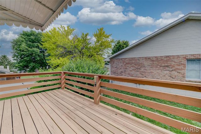 2942 Sylvan Lane, St Charles, MO 63301