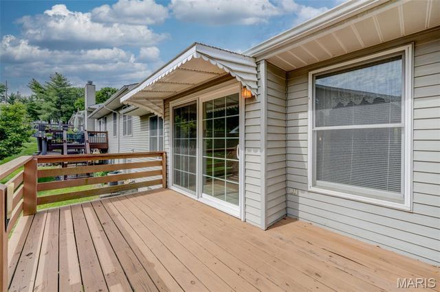 2942 Sylvan Lane, St Charles, MO 63301