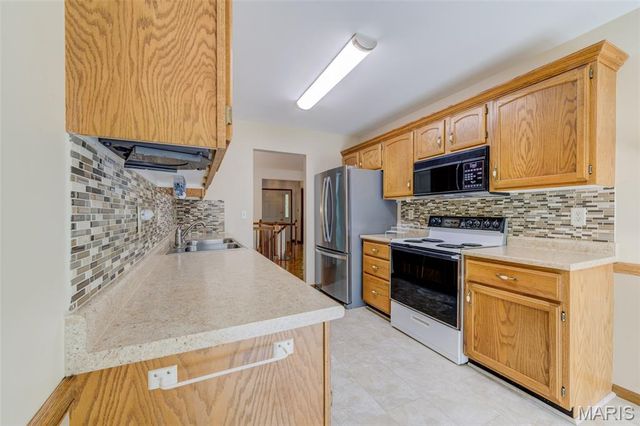 2942 Sylvan Lane, St Charles, MO 63301