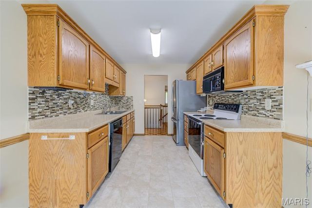 2942 Sylvan Lane, St Charles, MO 63301