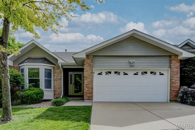 2942 Sylvan Lane, St Charles, MO 63301