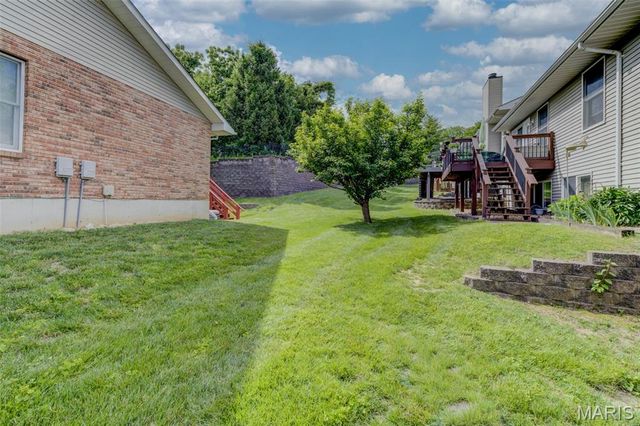 2942 Sylvan Lane, St Charles, MO 63301