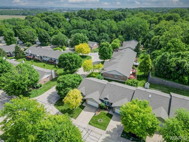 2942 Sylvan Lane, St Charles, MO 63301