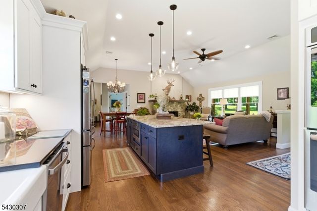 8 Strong Ln, Sandyston Twp., NJ 07827