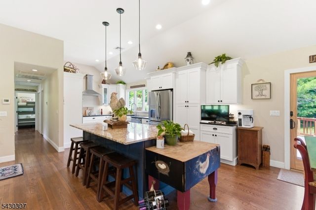 8 Strong Ln, Sandyston Twp., NJ 07827