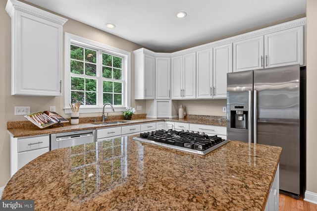 9 SEWALL CT, Edgewater, MD 21037