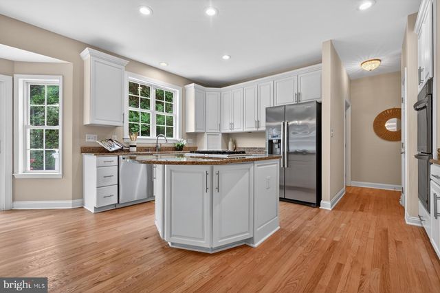 9 SEWALL CT, Edgewater, MD 21037