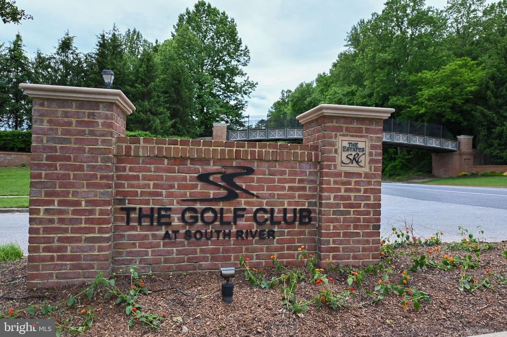 Image 108 of property listing at 9 SEWALL CT, Edgewater, MD 21037
