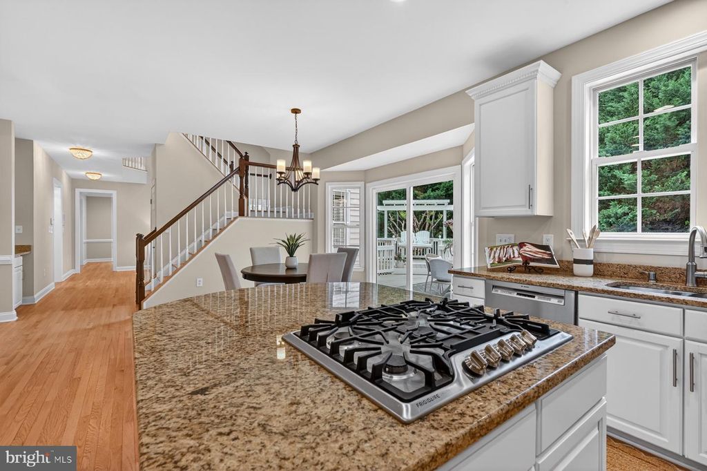 Image 29 of property listing at 9 SEWALL CT, Edgewater, MD 21037