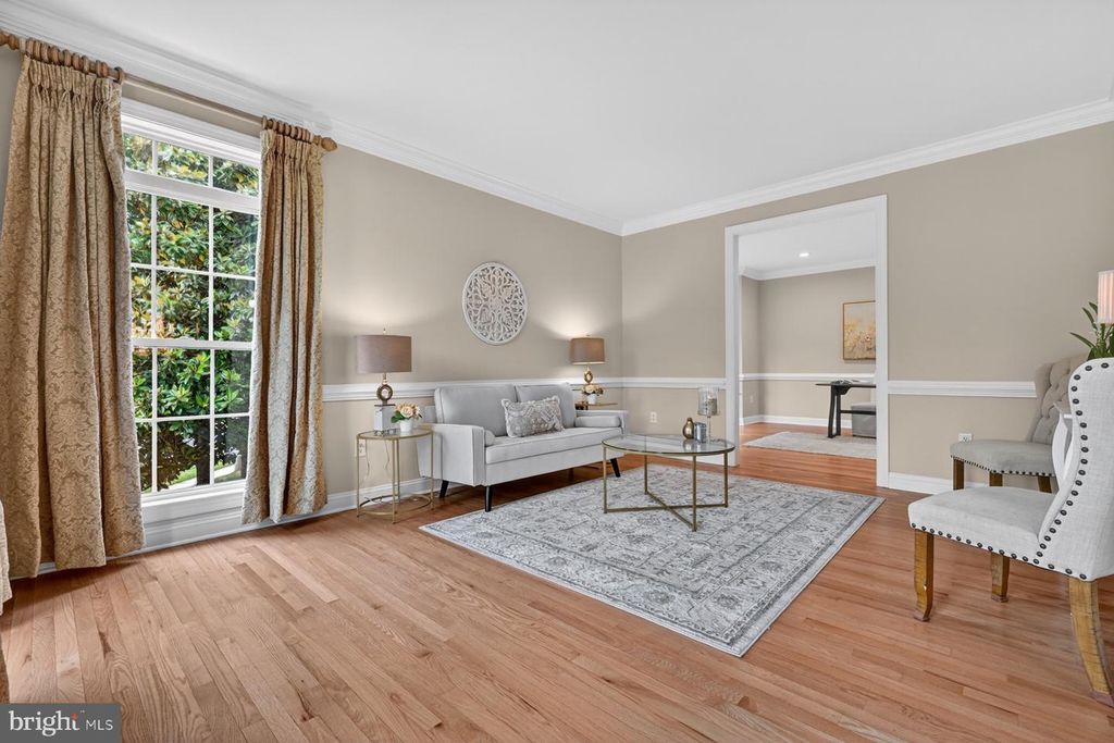 Image 38 of property listing at 9 SEWALL CT, Edgewater, MD 21037