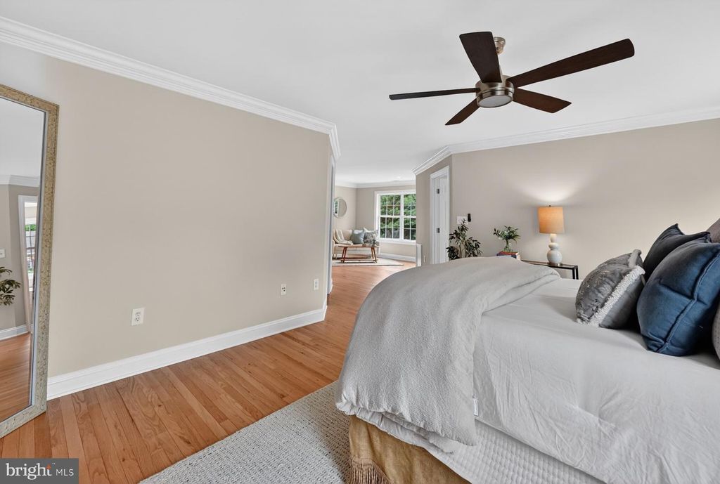 Image 49 of property listing at 9 SEWALL CT, Edgewater, MD 21037