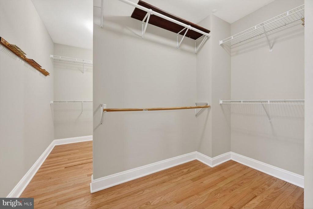 Image 50 of property listing at 9 SEWALL CT, Edgewater, MD 21037