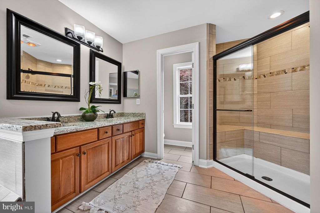 Image 57 of property listing at 9 SEWALL CT, Edgewater, MD 21037