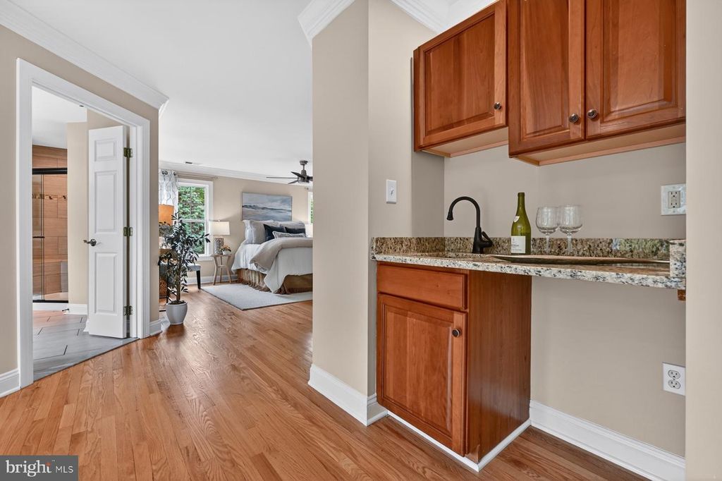 Image 58 of property listing at 9 SEWALL CT, Edgewater, MD 21037