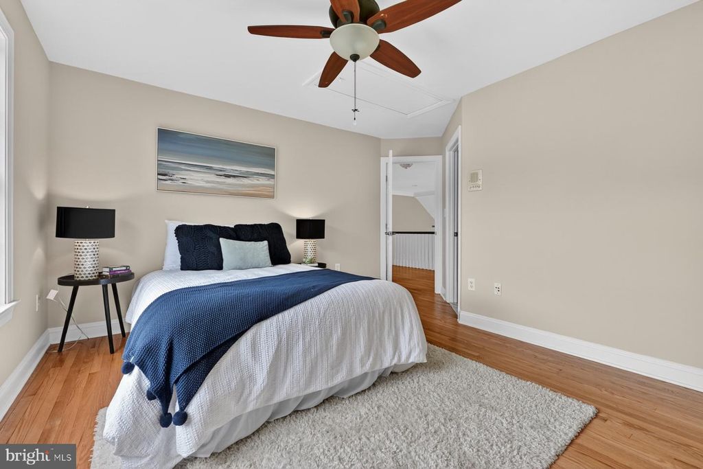 Image 60 of property listing at 9 SEWALL CT, Edgewater, MD 21037