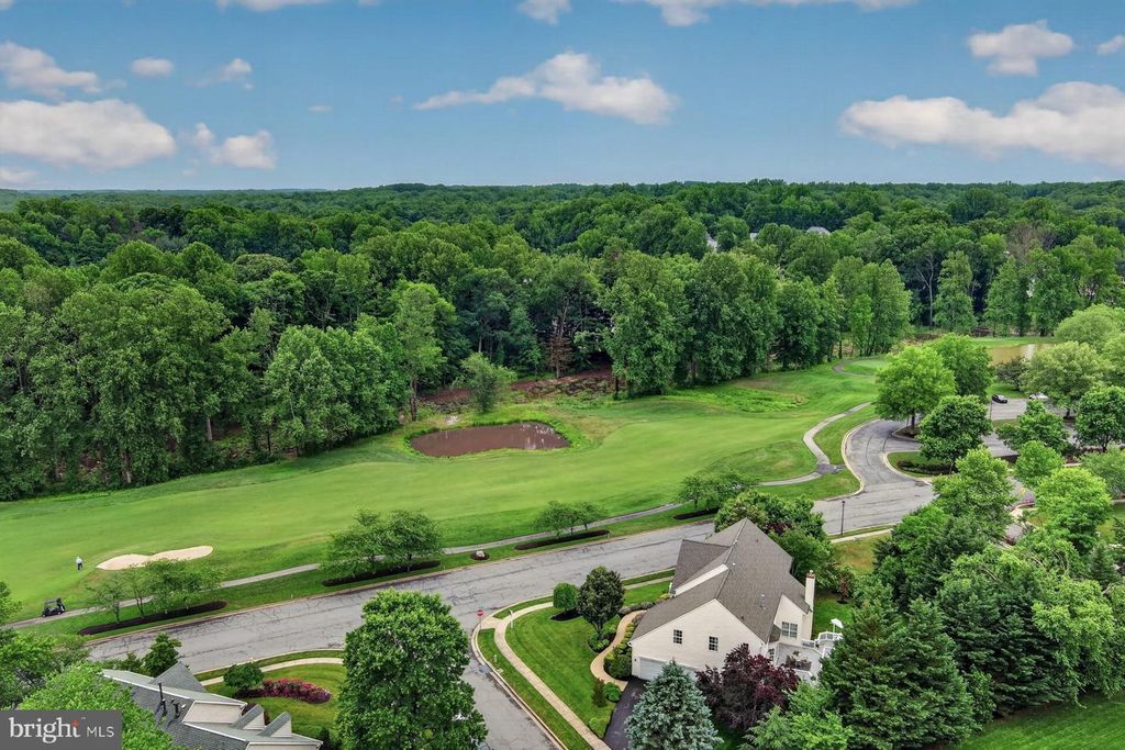Image 88 of property listing at 9 SEWALL CT, Edgewater, MD 21037