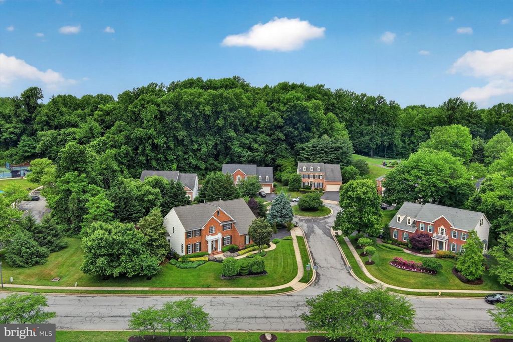 Image 89 of property listing at 9 SEWALL CT, Edgewater, MD 21037