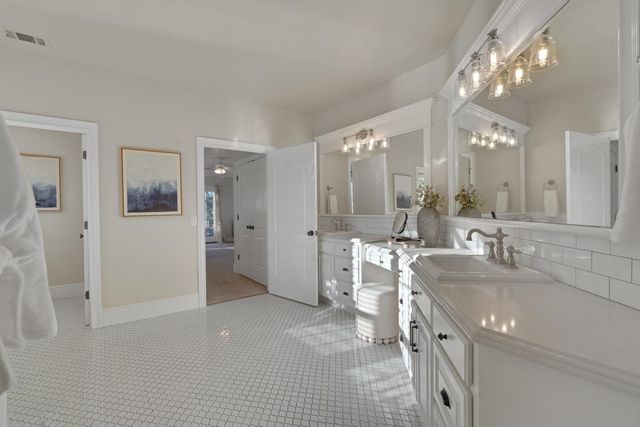 2905 Virginiatown Rd, Lincoln, CA 95648