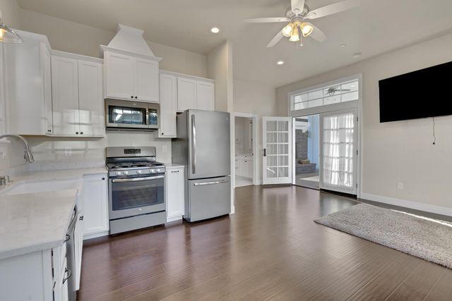 2905 Virginiatown Rd, Lincoln, CA 95648