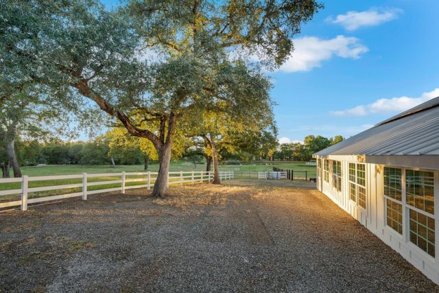 2905 Virginiatown Rd, Lincoln, CA 95648