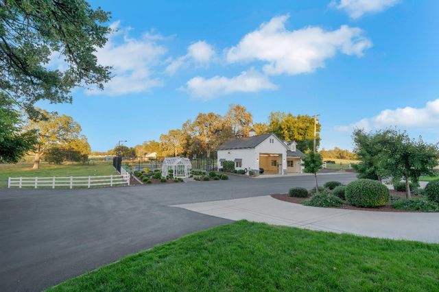 2905 Virginiatown Rd, Lincoln, CA 95648