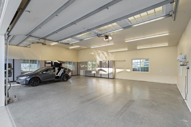 2905 Virginiatown Rd, Lincoln, CA 95648