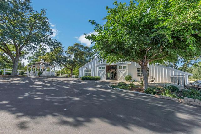 2905 Virginiatown Rd, Lincoln, CA 95648