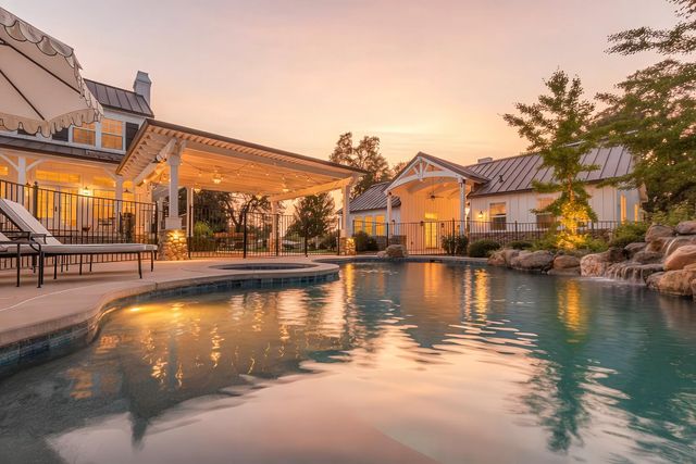 2905 Virginiatown Rd, Lincoln, CA 95648
