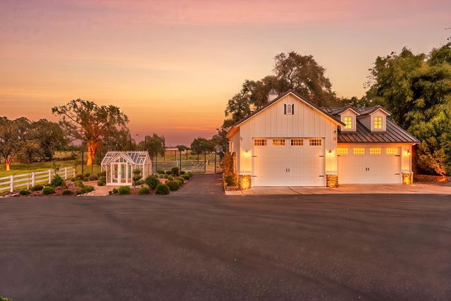 2905 Virginiatown Rd, Lincoln, CA 95648