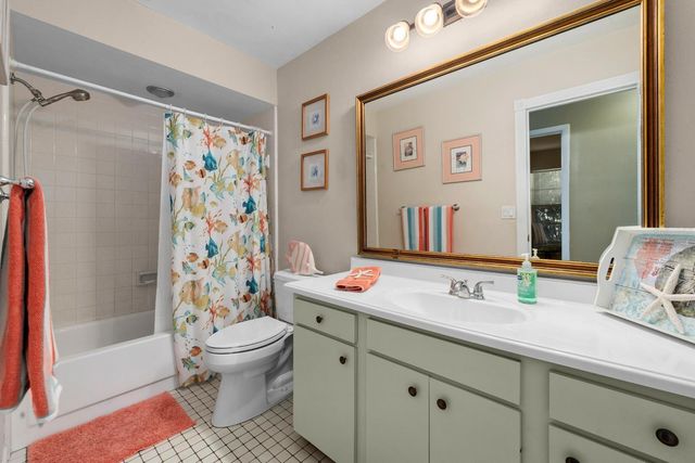 6609 13TH AVENUE DRIVE W, Bradenton, FL 34209