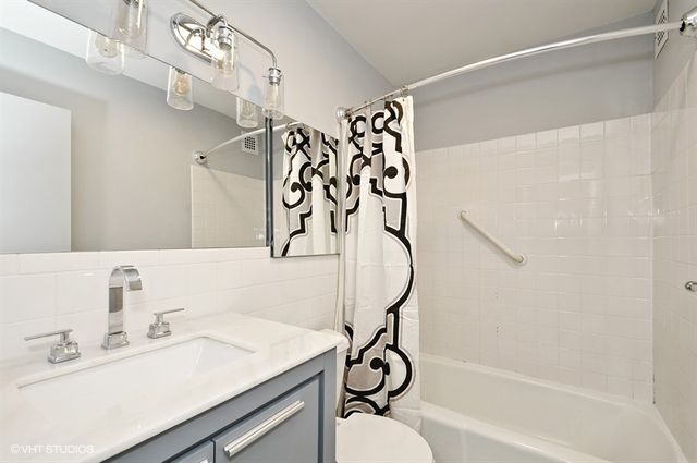 5455 N Sheridan Road 509, Chicago, IL 60640